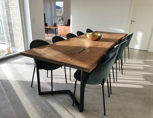 Møbelvirksomhed specialdesignede møbler med stor vækst - Dækningsgrad på 70%