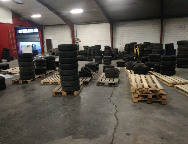 Indsamlingsvirksomhed indenfor brugte dæk - Omsætning 1.700.000 kr. - Ugentligt 4 nye kunder