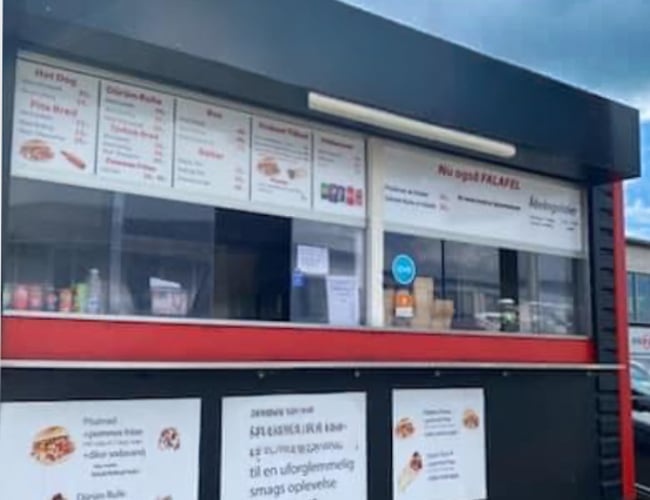 Shawarma/pizza/Sandwich hus/køkken (skal flyttes fra nuværende lokation))