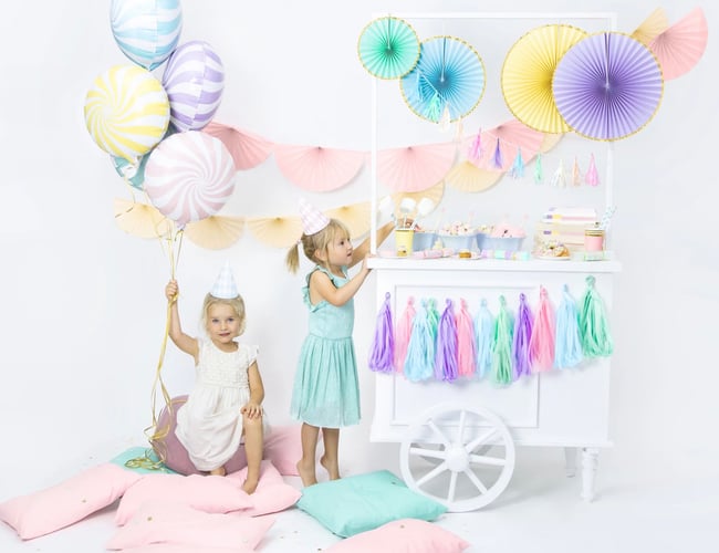 Webshop med festartikler - Sælger festpynt med fokus på alle livets store og små øjeblikke. 