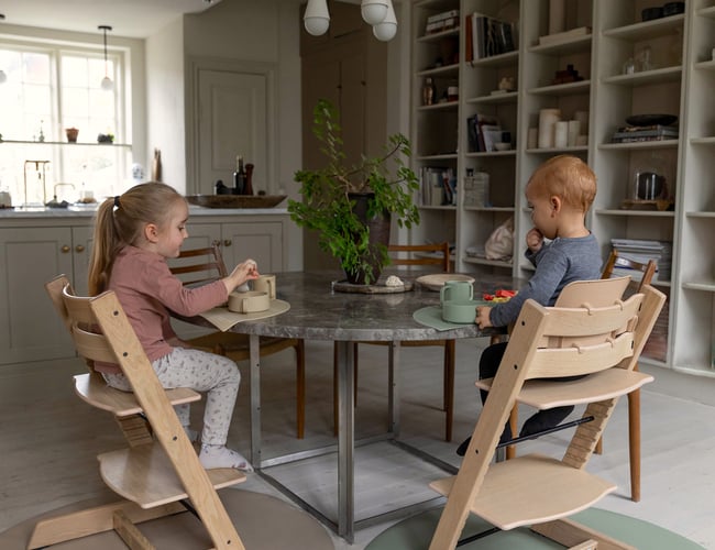 Børnebrand Everleigh & Me inkl. Webshop: Stoleunderlag og funktionelle børneprodukter