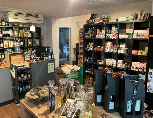 Rønde Vild med vin butik sælges