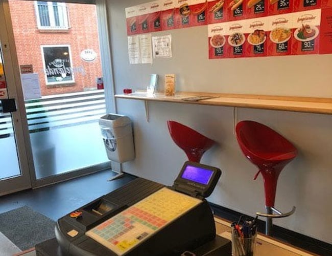 Veletableret grillbar med god omsætning sælges 