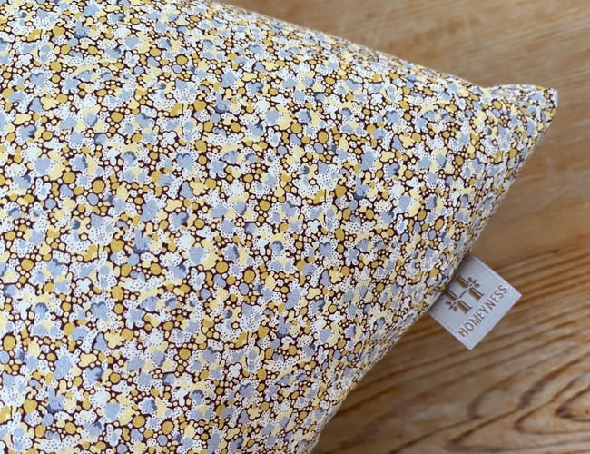 HOMEYNESS (produktion, forhandlere, webshop, varelager, instagramkonto 10.000 følgere)