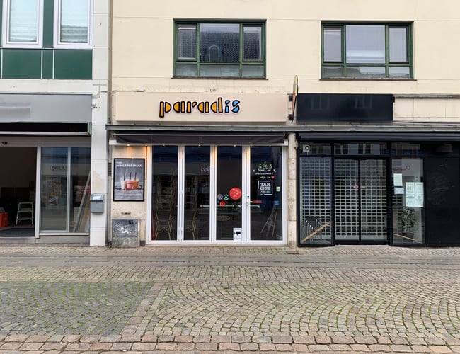 OBS NY HUSLEJE  Billigt lokale på super attraktivt sted i Roskilde gågade, tilladelse til mad! Husleje 120.000 pr år