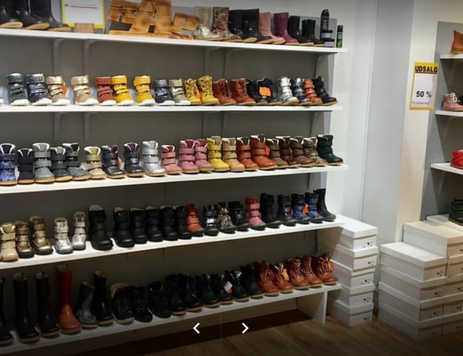 Børnesko butik samt webshop med anerkendt produkt - Omsætning: 2.750.500 kr. ( 2021 )