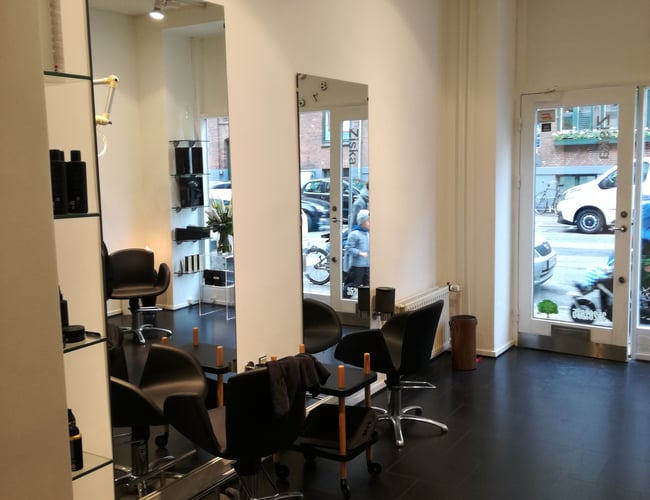 Frisør med Bedste beliggenhed, lav husleje/god omsætning 