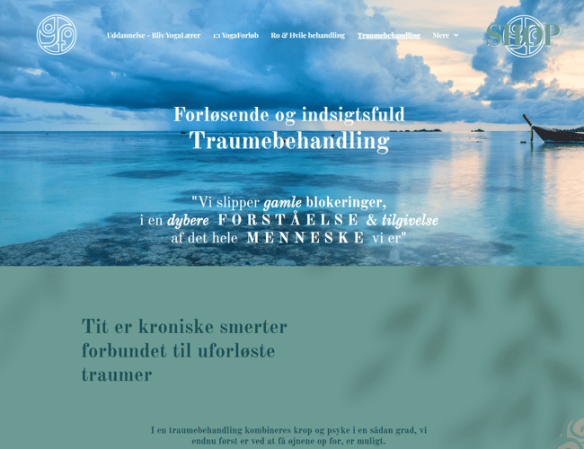 Et YOGAUNIVERS med behandlinger, undervisning, en yogalæreruddannelse og webshop
