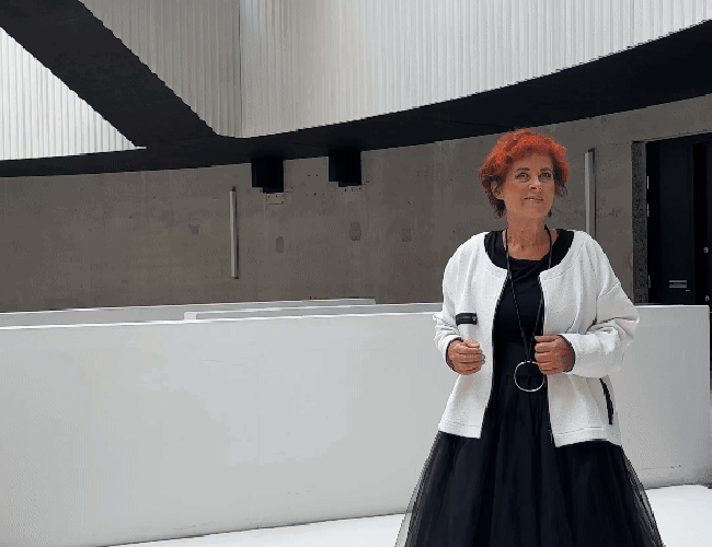 Unikt tøj til kvinder – webshop med nyeste styles sælges