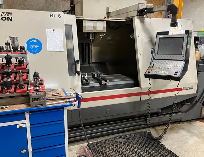 Komplet, fungerende maskinværksted sælges