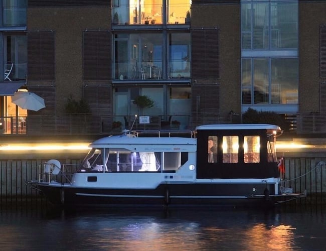 Unikt luksus bådudlejningsfirma med faste havnepladser