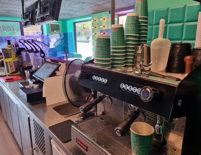 Helt ny juicebar til salg - Ligger centralt i Søborg - Husleje 7.916 kr.- eksklusiv moms.