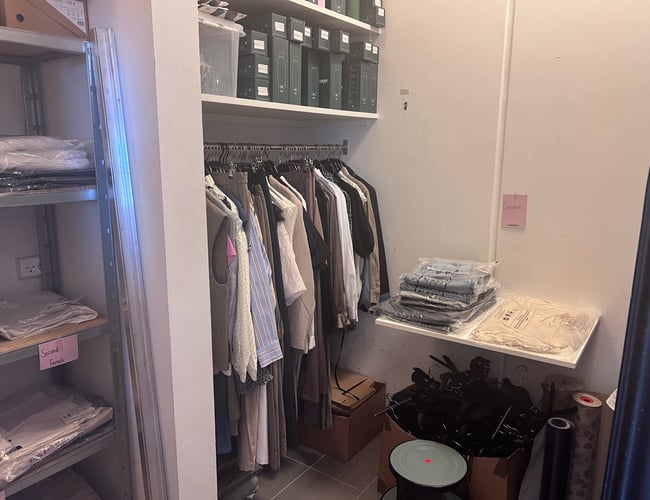 Facebook + IG kanal fra Modetøjsbutik til kvinder med 16000 følgere