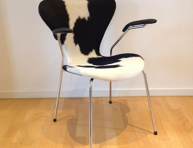 Fuldt kørende eksklusiv webshop og supply chain med salg af nye og brugte Arne Jacobsen Syver stole