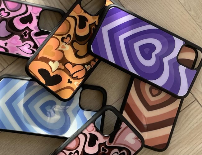 Webshop med køb og salg af Iphone covers - Omsætning (2021) 1.100.000 kr. (Meget billigt til salg)