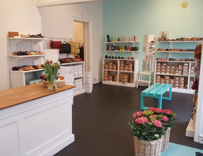 Stærk veletableret børneskobutik med stor fast kundeskare og et godt ry i det smukke Østerbro kvarter.