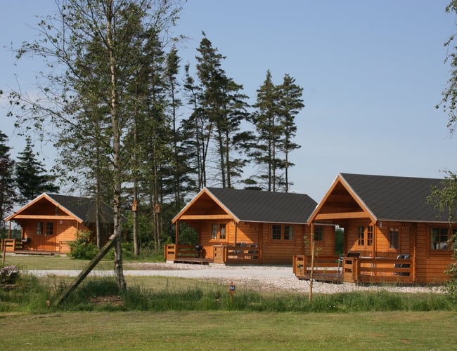 Camping & Feriecenter - Aktiver i bygninger samt luksus hytterne ca. 15.000.000 DKK 