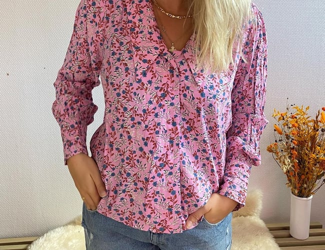 Veletableret webshop med tøj og sko til kvinder og børn.