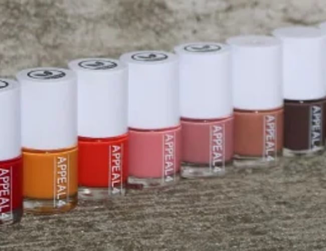 Webshop med eget brand i neglelak og neglepleje