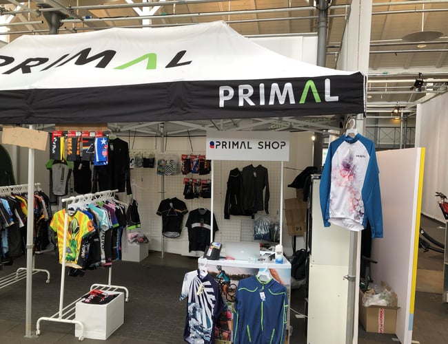 Primalshop.dk - Webshop med salg af cykeltøj - Stort varelager medfølger - Bud modtages gerne