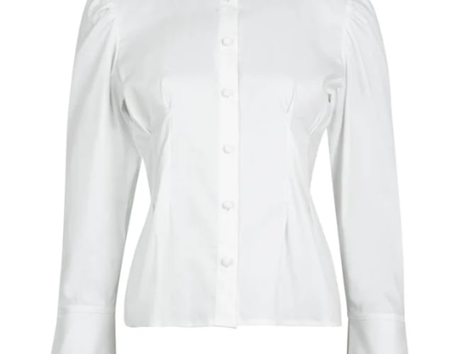 Varelager af skjorter til kvinder