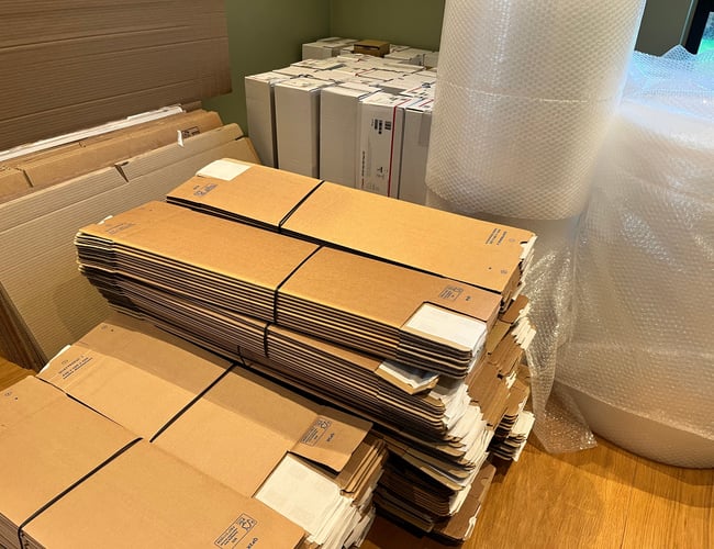 Varelager til plakatshop