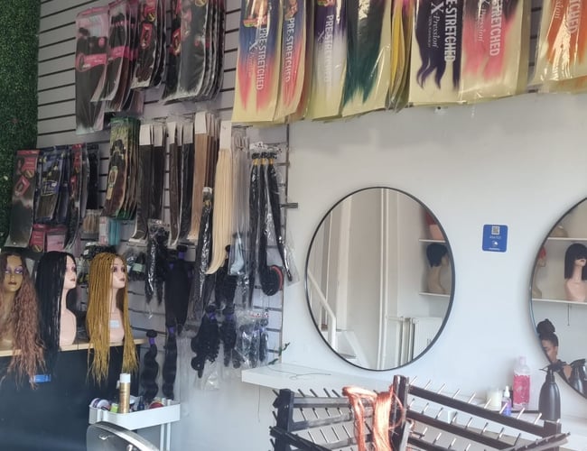 🌟 Til salg: Dit enestående skønhedsunivers under ét tag - Queens Beauty Palace ApS 🌟