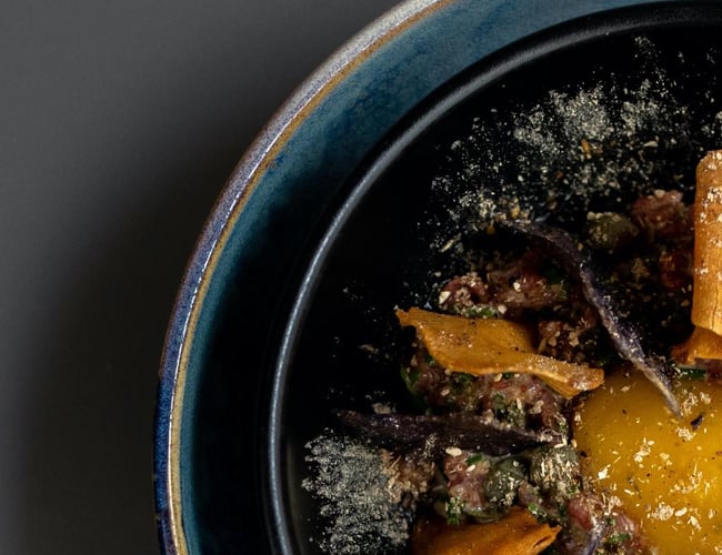 Byhotel med restaurant afstås