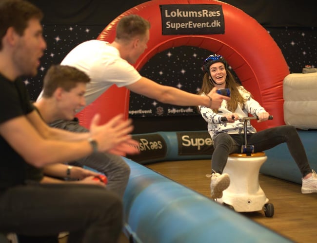 Ny pris! Fest- & EventCenter i Rødovre med overskud og løn til ejer til salg