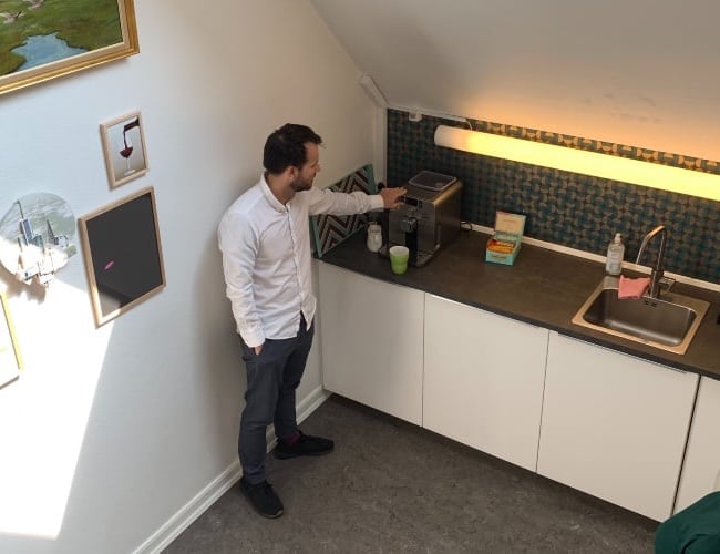 Salg af velfungerende kontorfælleskab i Aarhus C.