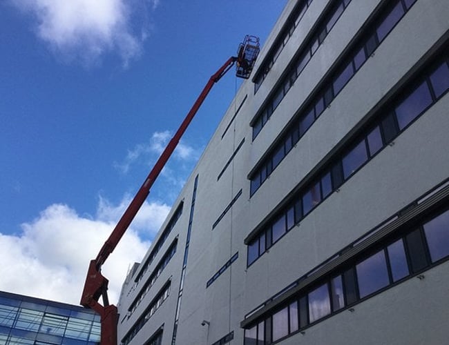 Erhvervsrengøring med store kunder og god økonomi - Årlig løn til ejer på ca. 800.000 kr.