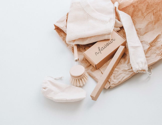 PRISEN REDUCERT  - varelager inkluderet -  Etableret webshop med bæredygtige produkter sælges.