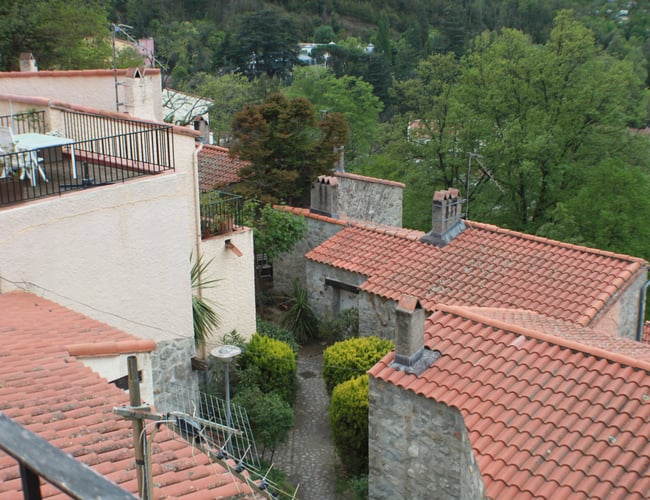 Danskejet fransk temaferie og adventure koncept med ejendom til salg