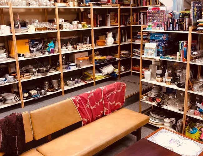 340 Kvm top beliggende forretning med Komplet koncept til Loppesupermarked - Hvidovre