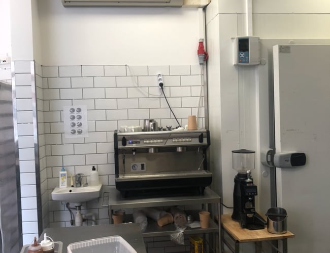 FLOT BAGERI/CAFE I HOLBÆK SÆLGES