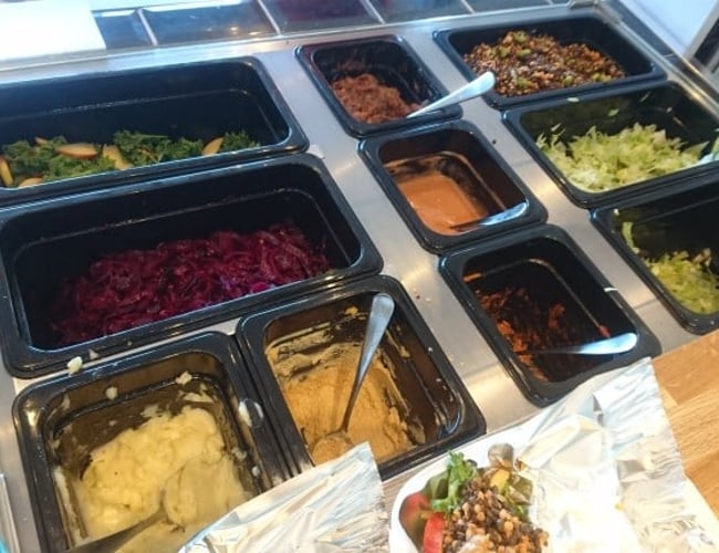 Sandwich, bagel, burger & Salater Takeaway, Farum - oms. over 2 mio.pr. år - god beliggenhed