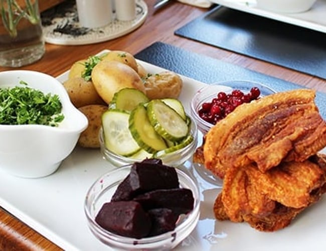 Populær restaurant og takeaway med dansk mad