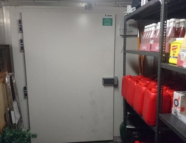 Burger hytten - Ægte amerikansk diner - Lige ved Køge bugt - Daglig Oms: 12.000,- kr. - Til afståelse