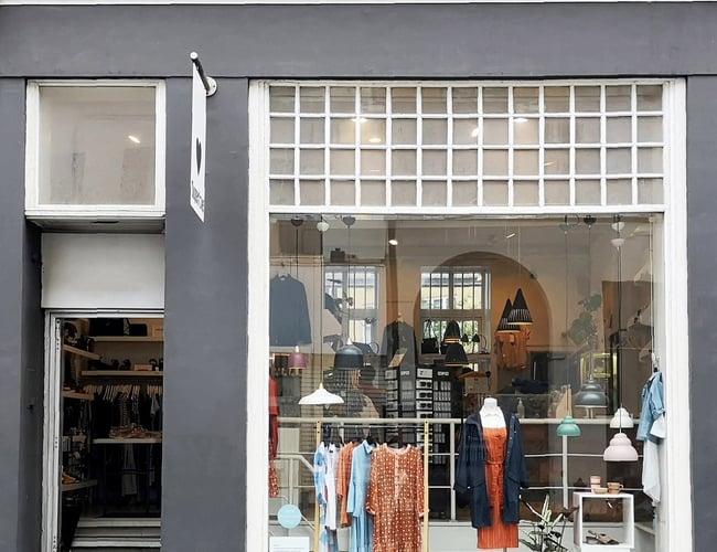 Stærkt Skandinavisk koncept inden for tøj og sko til kvinder samt accessoires - Omsætning på +7.000.000 DKK ex. moms 