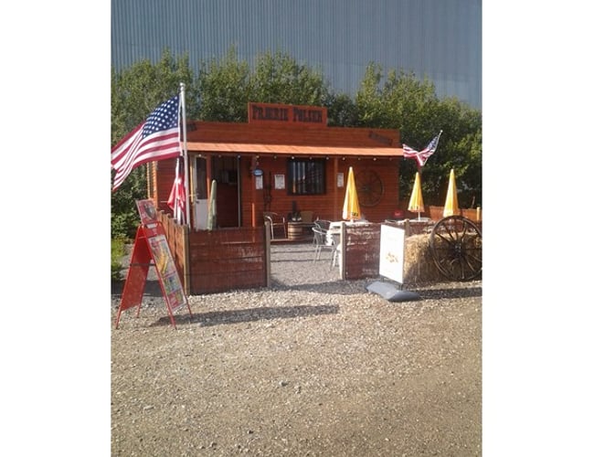 Opsætnings parat, komplet grillbar pavilion inklusiv udstyr