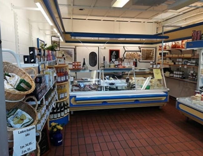 Ostebutik i attraktivt butikscenter i Århus N - 28 års ejerskab