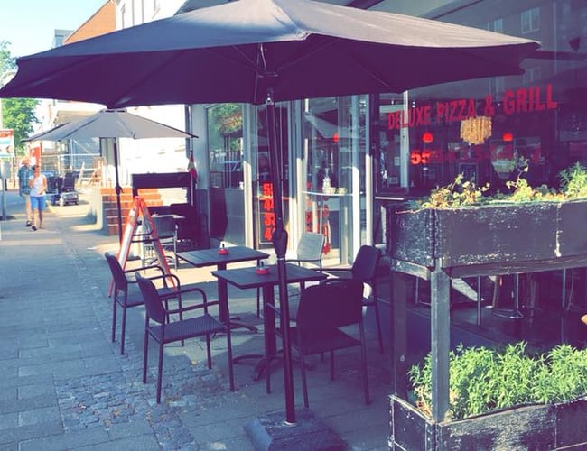 Deluxe pizza og grill restaurant i hjertet af Skanderborg til salg