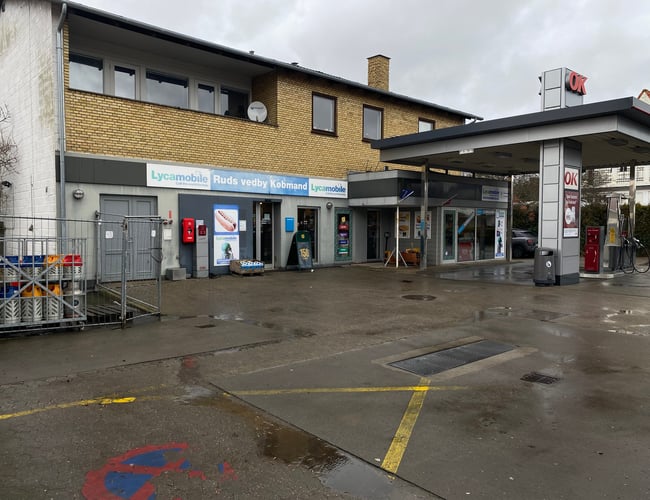 Tankstation med tilhørende lejlighed, OK-tank og en kiosk sælges (afkast 14,4 %) 