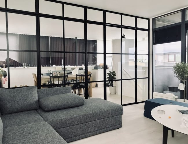 Glasvaeg.dk - Førende glasvægsfirma til salg - Overskud: 113.400 kr. 2018