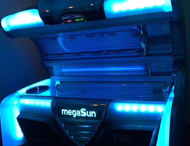 Solcenter til salg (2 af de største solarium på markedet er installeret)