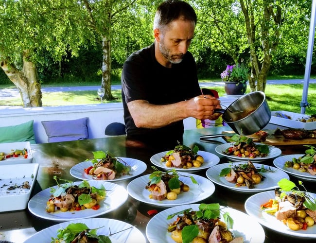 Chef Holmgaard takaway med omsætning søger partner - Omsætning ligger på ca. 150-200.000 kr. pr. måned. 