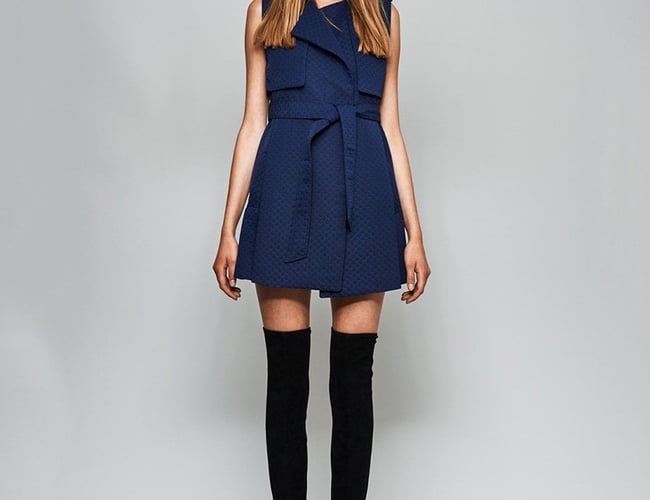 Tøj-restlager sælges