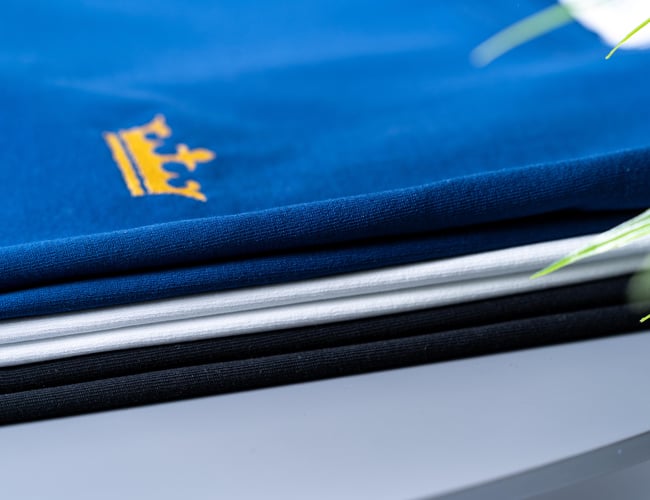 Tøjbrand med tilhørende webshop, sociale medier og varelager