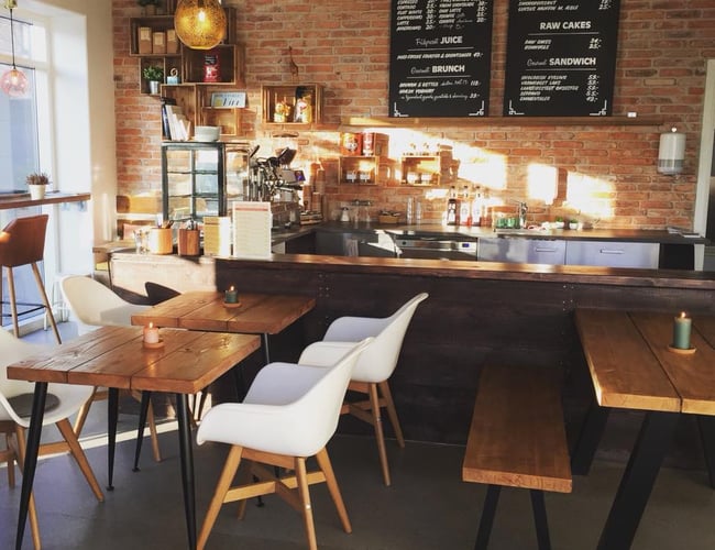 Gennemført brunch/frokost- restaurant og tapas/vinbar