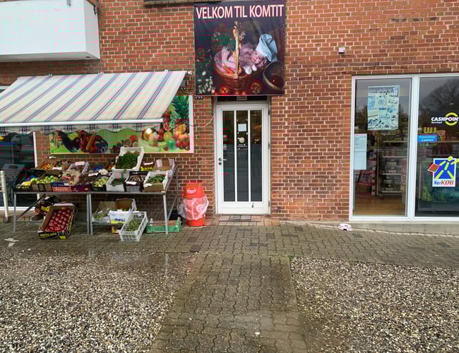 Kiosk med god beliggenhed samt spillehal og betting - Omsætning dagligt 5-7000 kr.